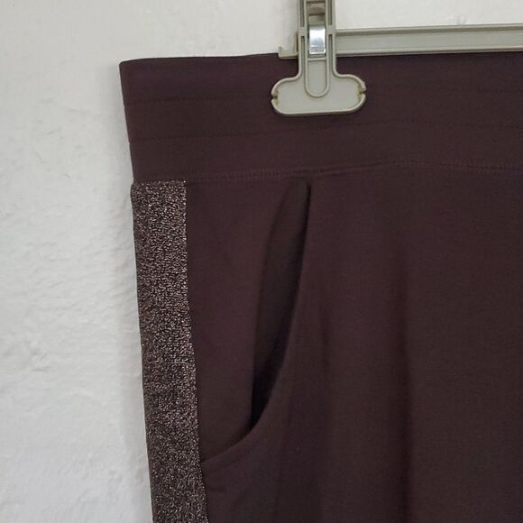 Quaker Factory Joggers  - Picture 2 of 13